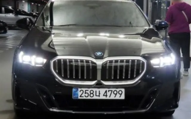 인천중고차시세비교 5시리즈 (G60) 530e 매물 사진 10 - 2025/02 26,303km